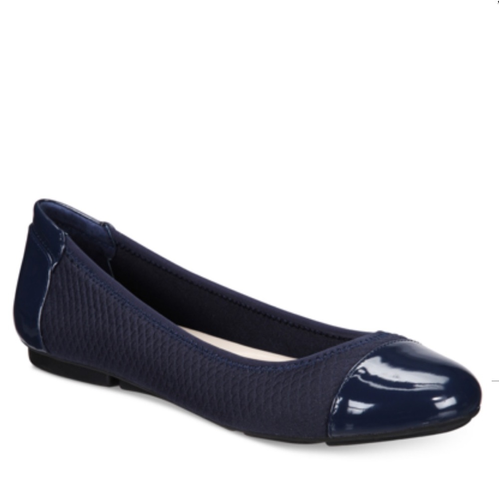 Alfani Tavii Commuter Flats for Women